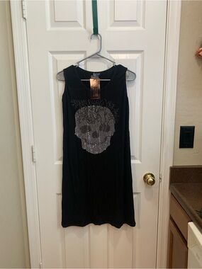 Black Sleeveless Dress with Silver Sequin Skull